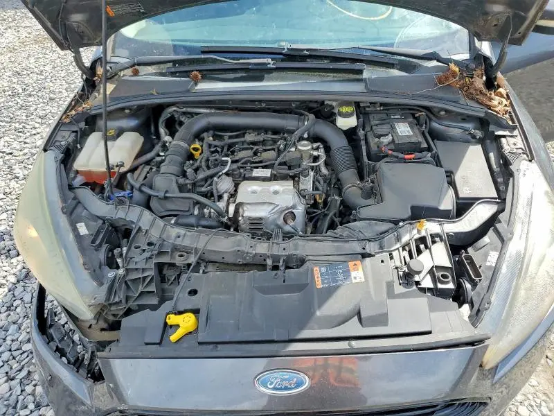 2017 FORD FOCUS SE  
