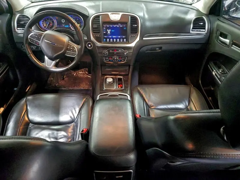 2017 CHRYSLER 300 LIMITED  