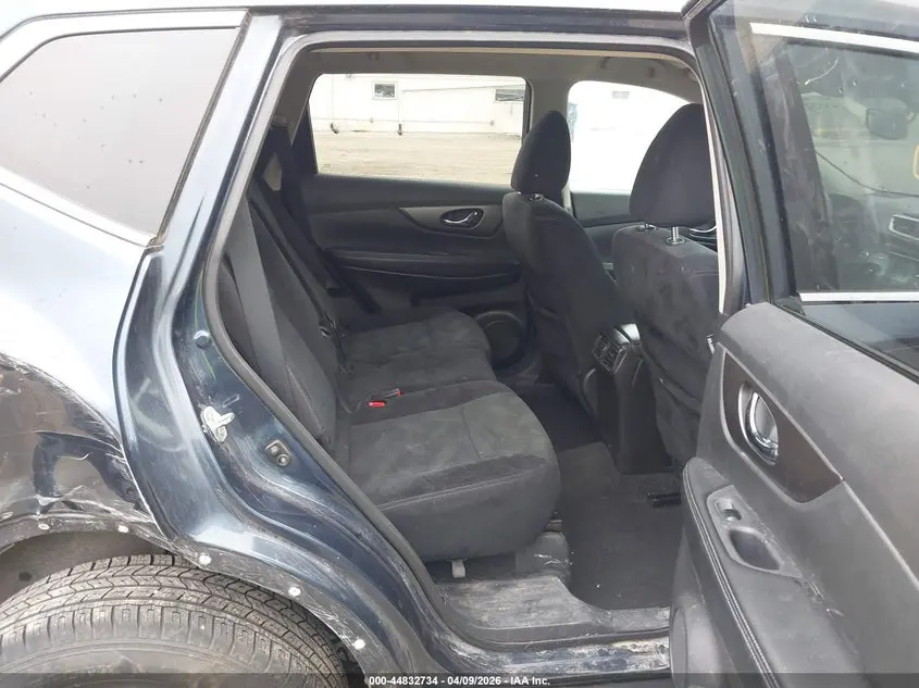 2015 NISSAN ROGUE SV