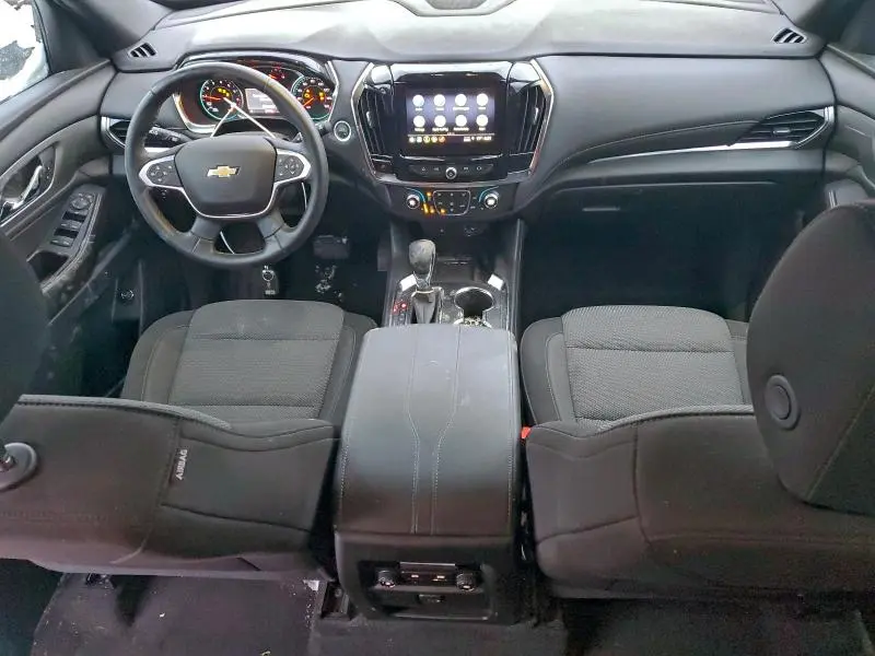 2023 CHEVROLET TRAVERSE LT  