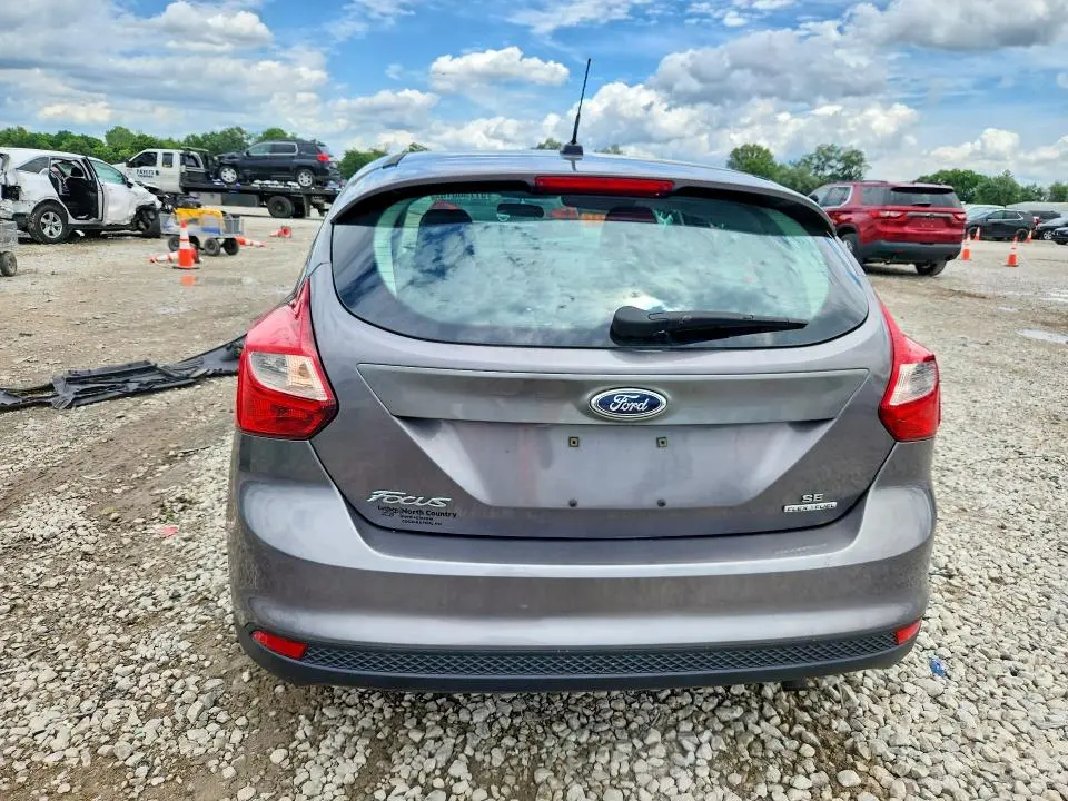 2014 FORD FOCUS SE  