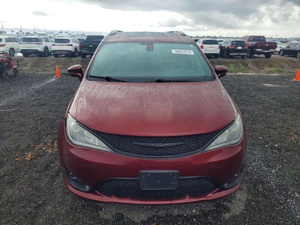 2019 CHRYSLER PACIFICA LIMITED  
