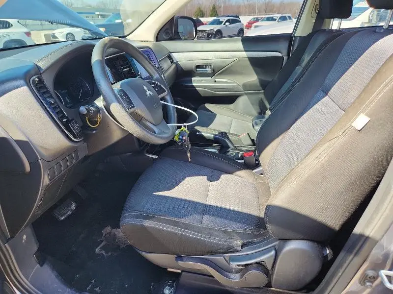 2018 MITSUBISHI OUTLANDER ES  