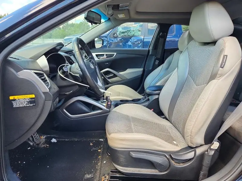 2013 HYUNDAI VELOSTER BASE  