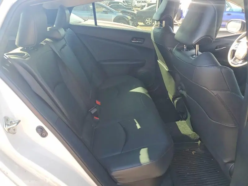 2022 TOYOTA PRIUS   