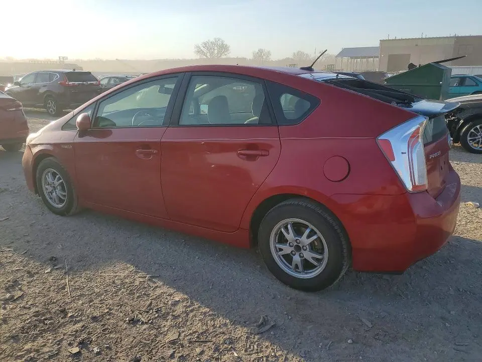 2015 TOYOTA PRIUS THREE  