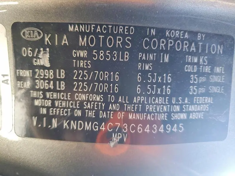 2012 KIA SEDONA LX  