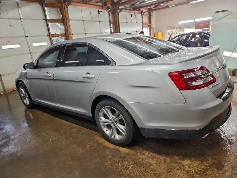2017 FORD TAURUS SEL  