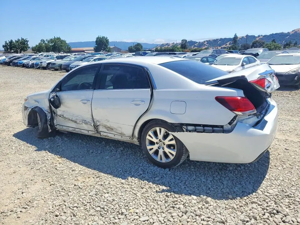 2011 TOYOTA AVALON BASE  