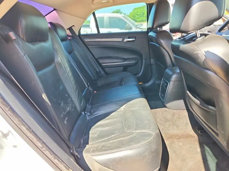 2015 CHRYSLER 300 LIMITED  