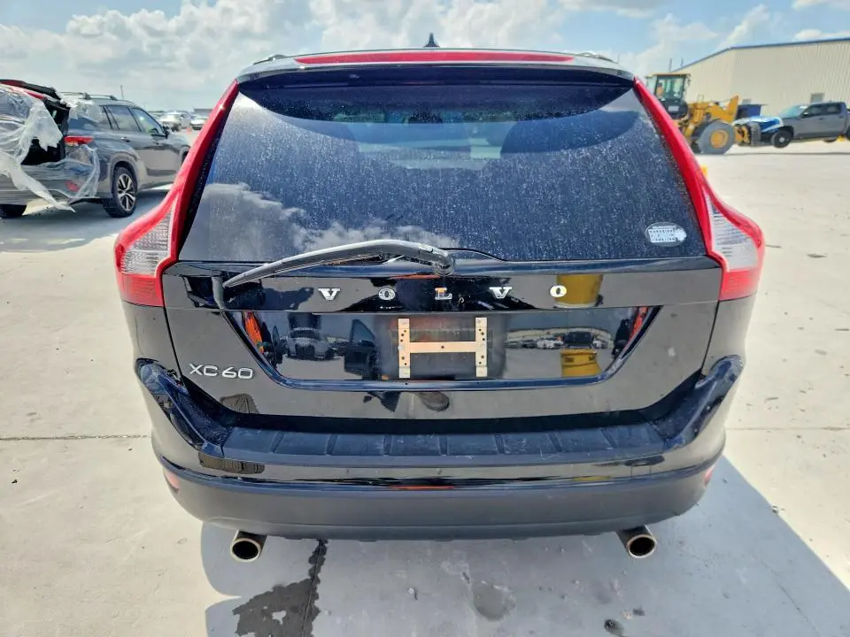 2013 VOLVO XC60 3.2  