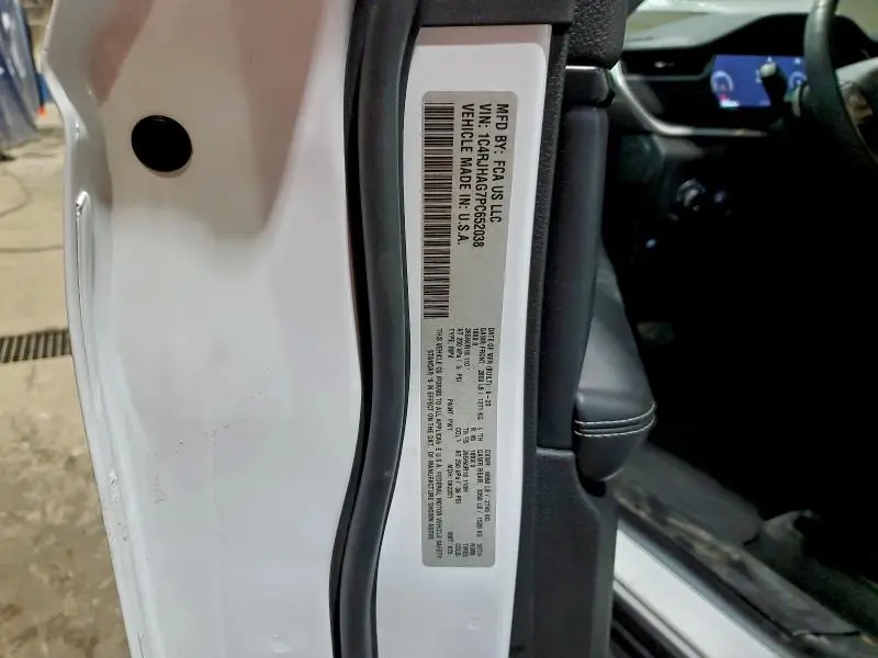 2023 JEEP GRAND CHEROKEE LAREDO  