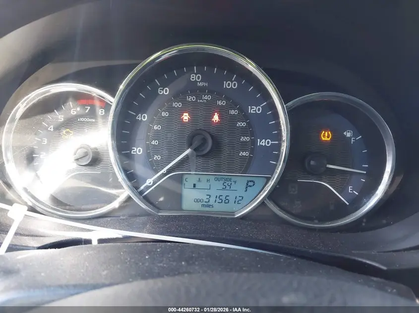 2015 TOYOTA COROLLA LE