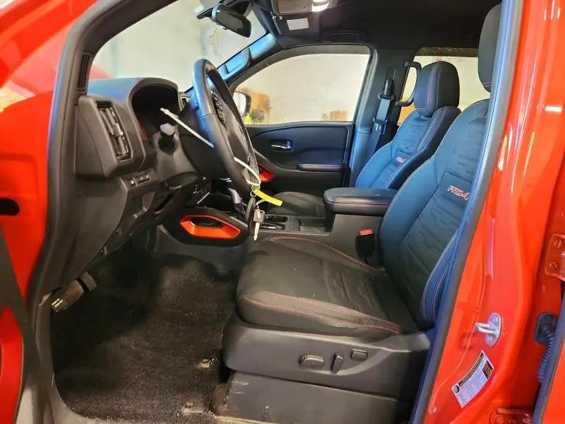 2025 NISSAN FRONTIER PRO-4X  