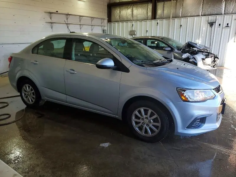 2017 CHEVROLET SONIC LT  