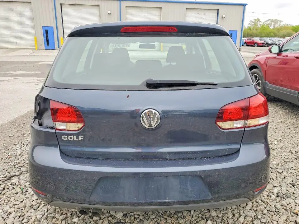 2011 VOLKSWAGEN GOLF   