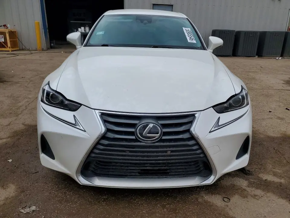 2017 LEXUS IS 300  