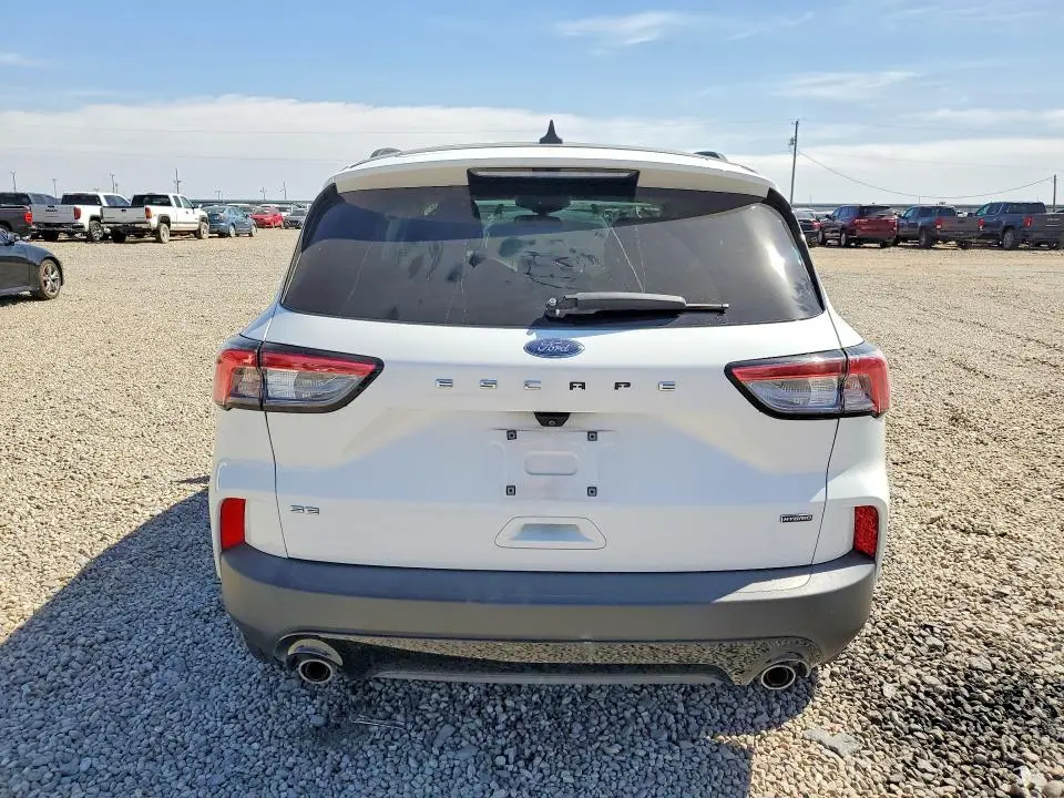 2022 FORD ESCAPE SE  