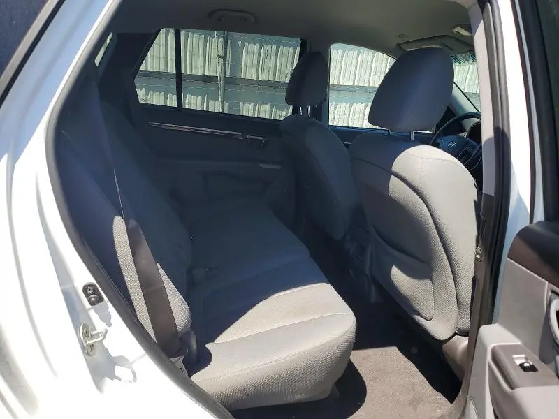 2012 HYUNDAI SANTA FE GLS  
