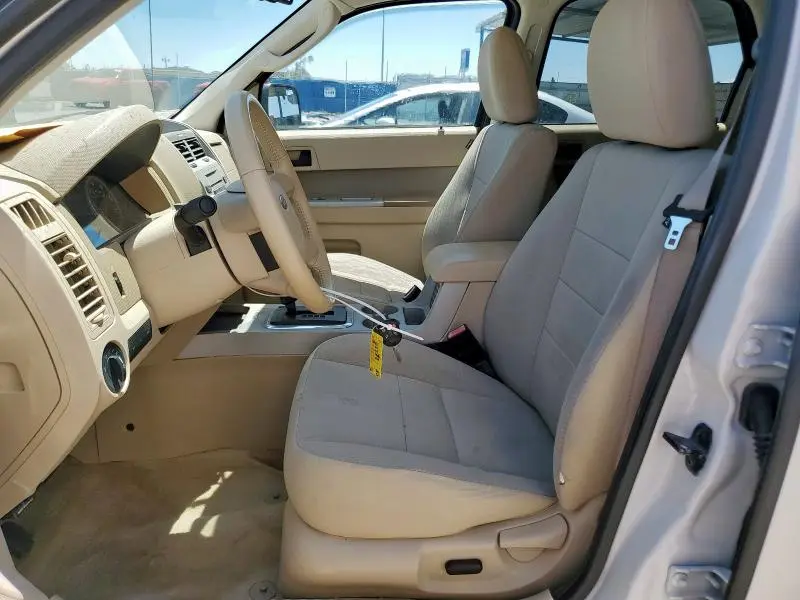 2011 FORD ESCAPE XLT  