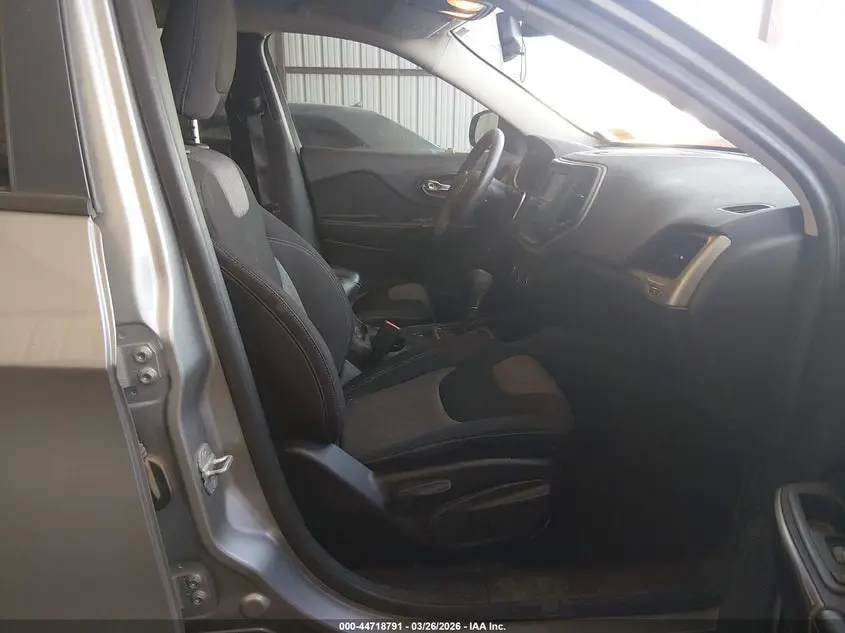 2014 JEEP CHEROKEE SPORT