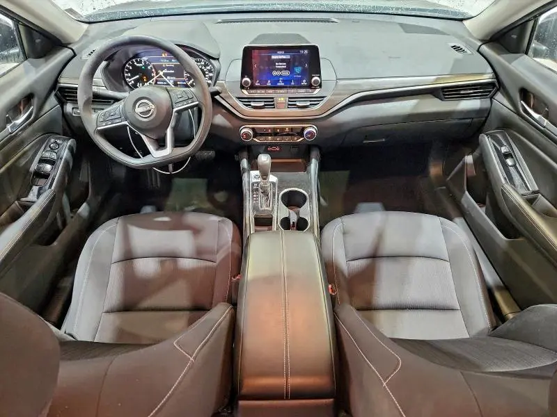 2023 NISSAN ALTIMA SV  