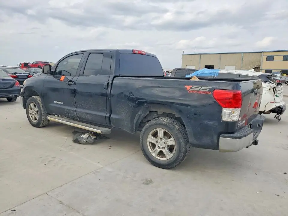2011 TOYOTA TUNDRA DOUBLE CAB SR5  