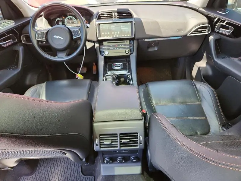 2017 JAGUAR F-PACE PRESTIGE  