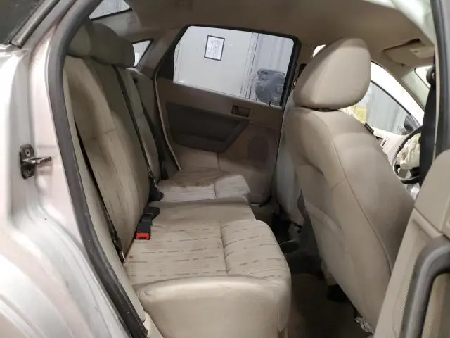 2011 FORD FOCUS SE  