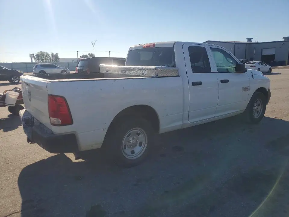 2015 RAM 1500 ST  