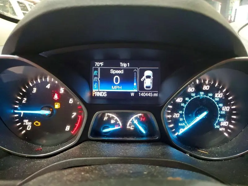 2015 FORD ESCAPE SE  
