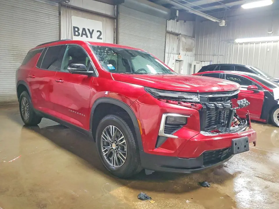 2024 CHEVROLET TRAVERSE LT  