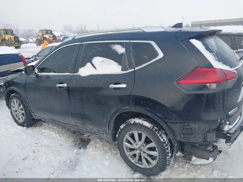 2017 NISSAN ROGUE SV