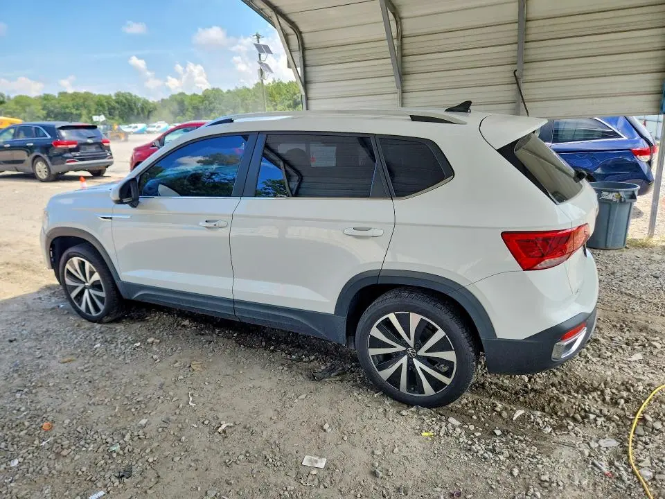 2024 VOLKSWAGEN TAOS SE  