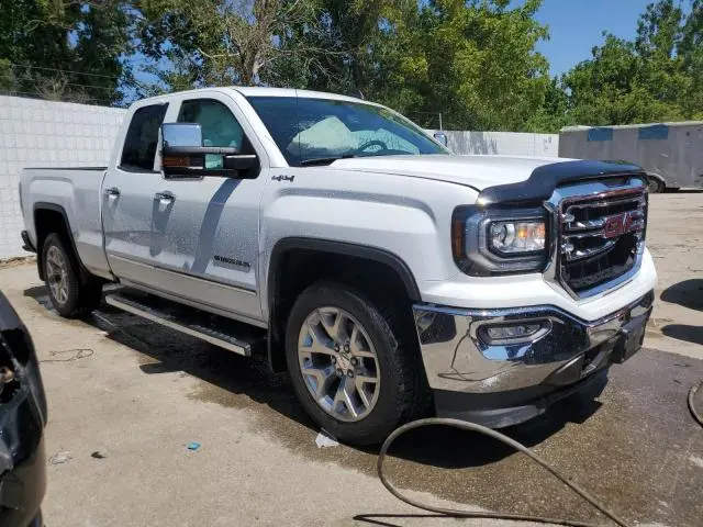 2017 GMC SIERRA K1500 SLT  