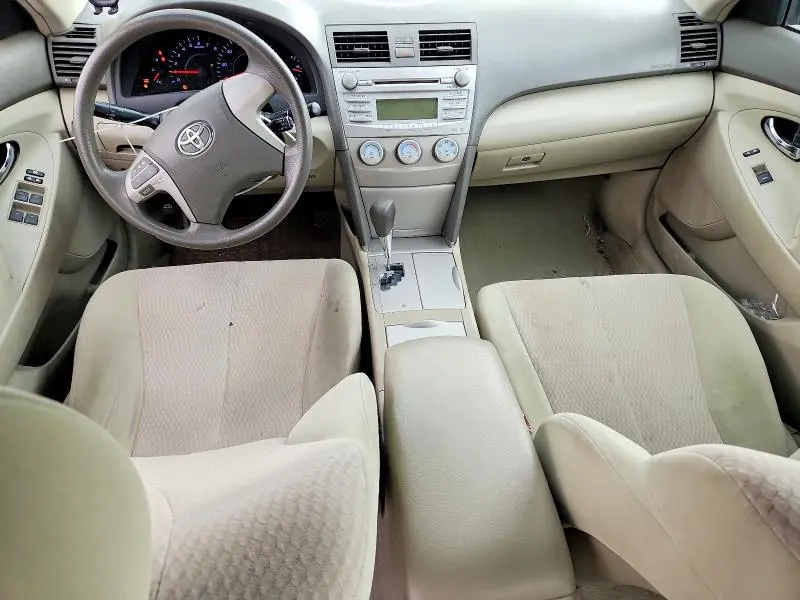 2011 TOYOTA CAMRY LE  