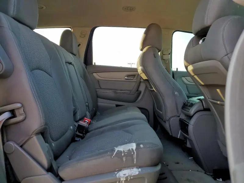 2017 CHEVROLET TRAVERSE LT  