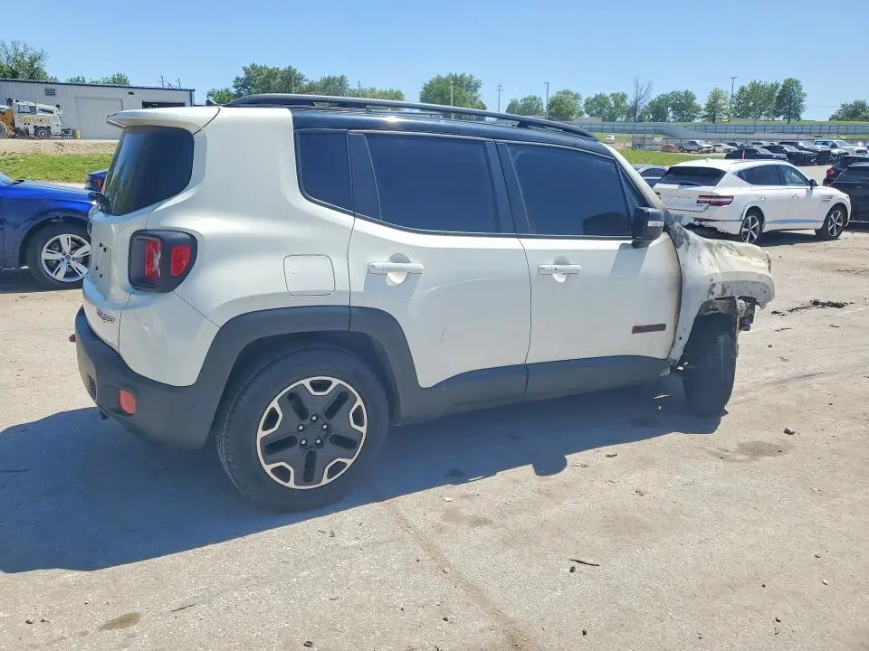 2016 JEEP RENEGADE TRAILHAWK  