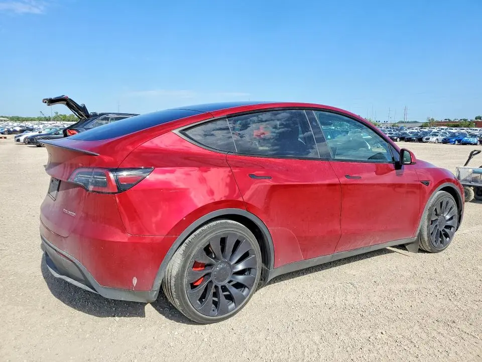 2024 TESLA MODEL Y   