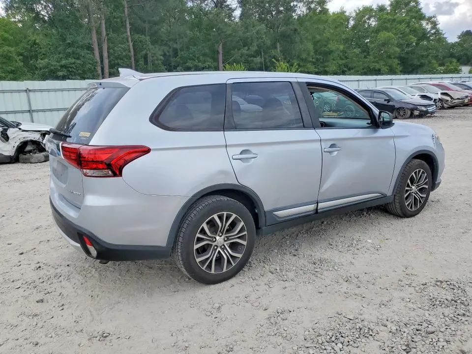 2017 MITSUBISHI OUTLANDER ES  