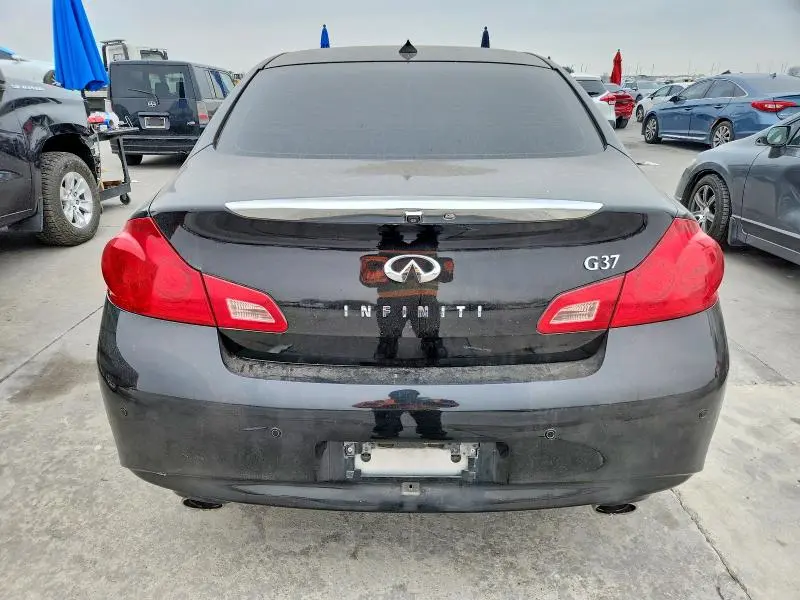 2013 INFINITI G37 BASE  