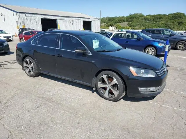 2015 VOLKSWAGEN PASSAT S  