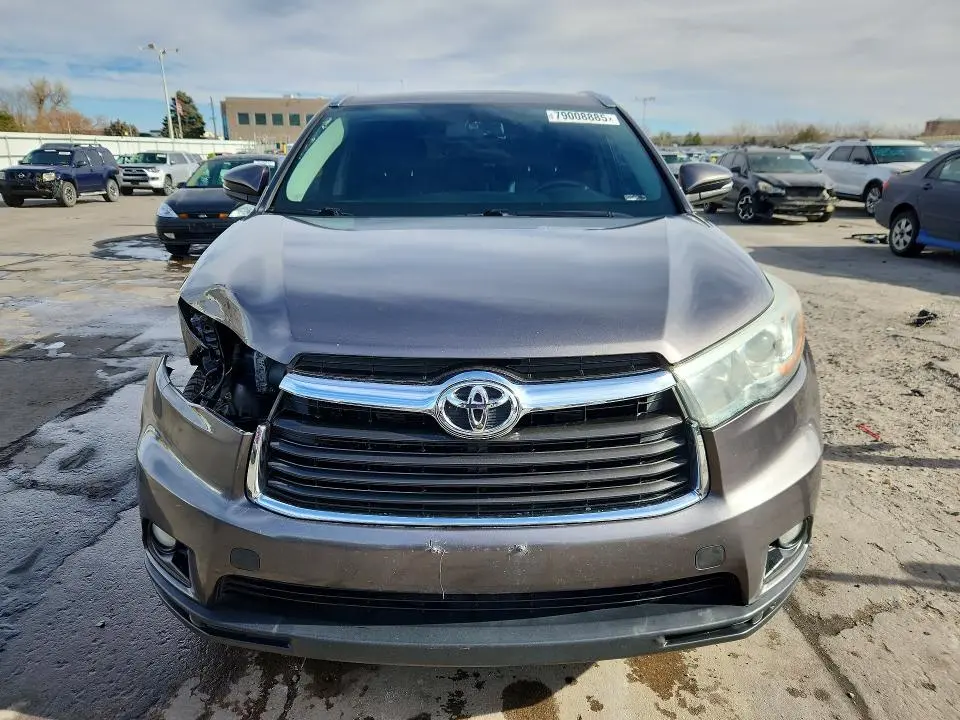 2016 TOYOTA HIGHLANDER XLE  