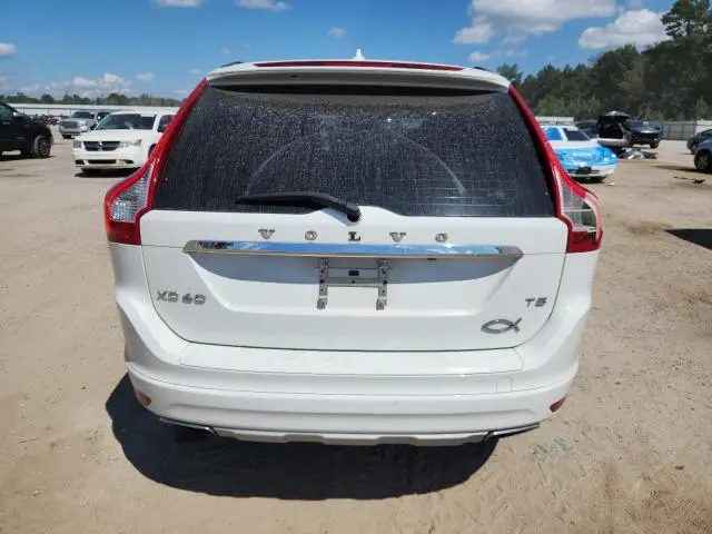 2017 VOLVO XC60 T5  