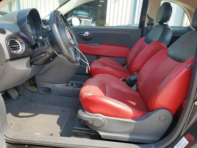 2012 FIAT 500 LOUNGE  
