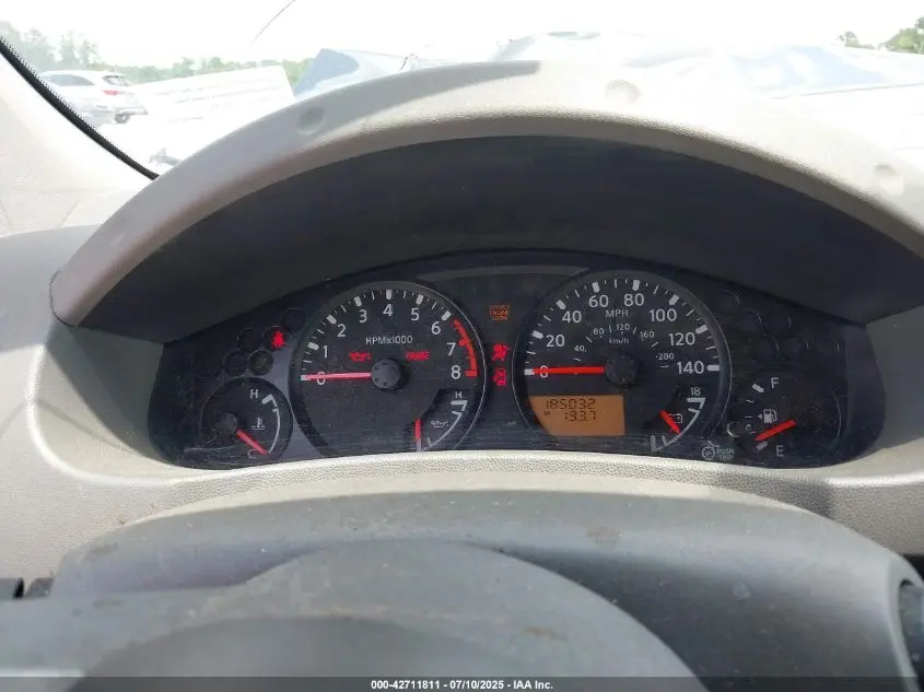 2010 NISSAN FRONTIER SE