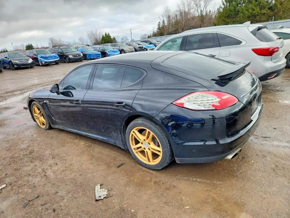 2011 PORSCHE PANAMERA 2  