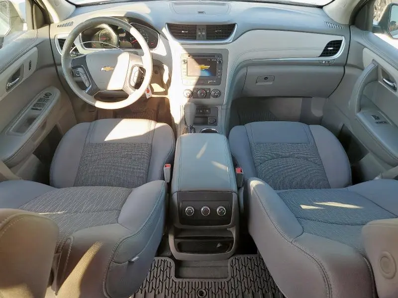 2013 CHEVROLET TRAVERSE LS  