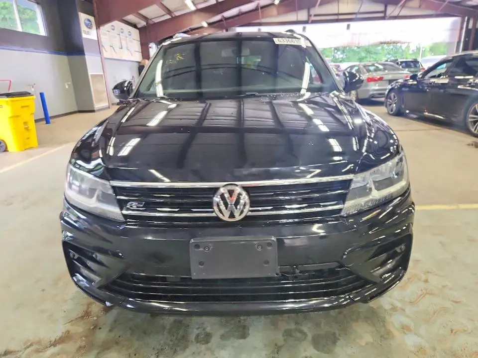 2021 VOLKSWAGEN TIGUAN SE  