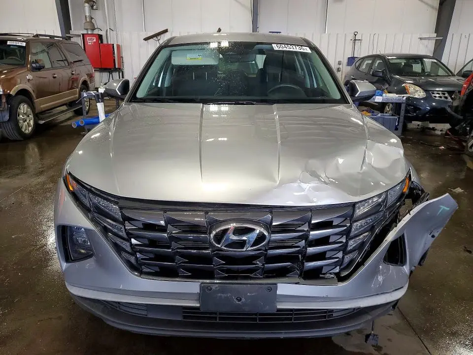 2023 HYUNDAI TUCSON SE  